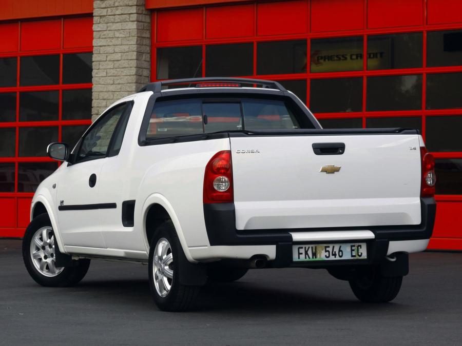  Chevrolet Corsa Utility 2010 года  (фото 2 из 6)